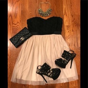 Strapless Sweetheart Dress w/ Roses Size L